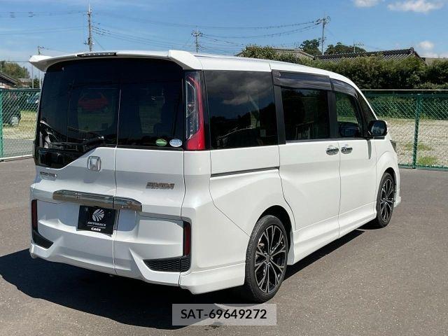 Honda STEP WGN 2017-11 8850734-18