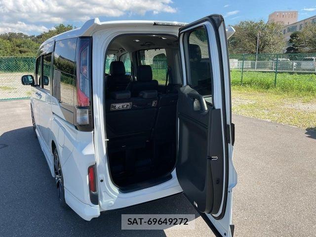 Honda STEP WGN 2017-11 8850734-19