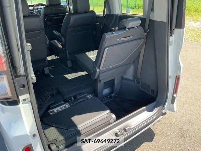 Honda STEP WGN 2017-11 8850734-21