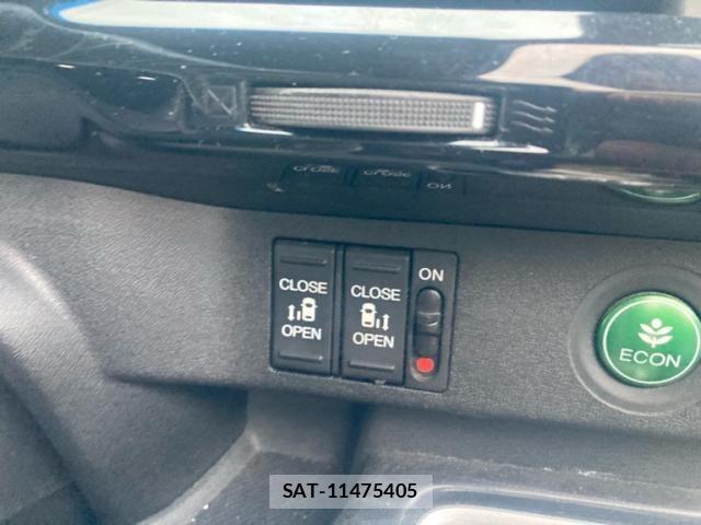 Honda STEP WGN 2016-08 8850736-13