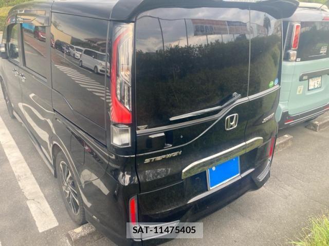 Honda STEP WGN 2016-08 8850736-1