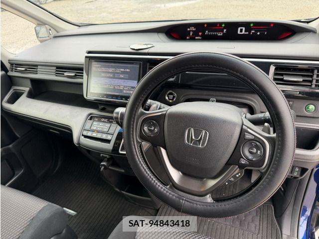 Honda STEP WGN 2017-05 8848082-2