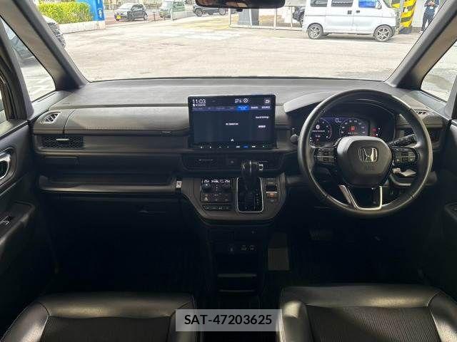 Honda STEP WGN 2024-02 8872131-1