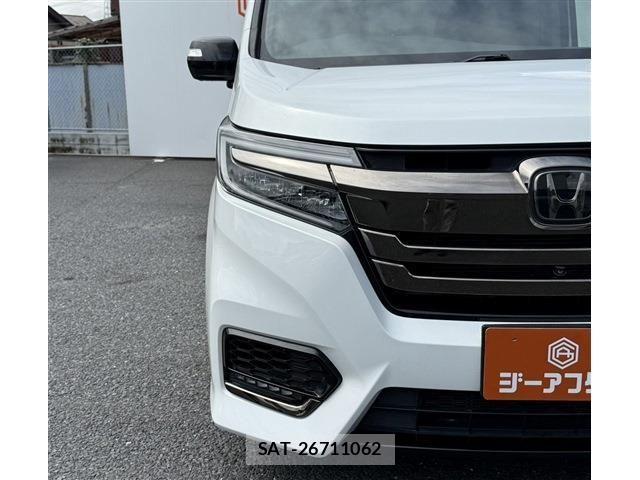 Honda STEP WGN 2019-05 8872133-12