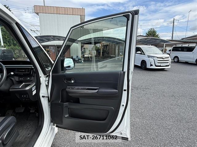 Honda STEP WGN 2019-05 8872133-24
