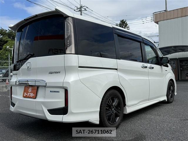 Honda STEP WGN 2019-05 8872133-3