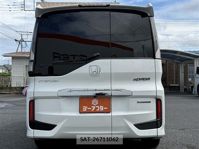 Honda STEP WGN 2019-05 8872133-4