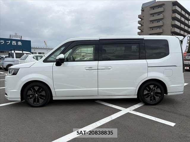 Honda STEP WGN 2023-09 8882330-11