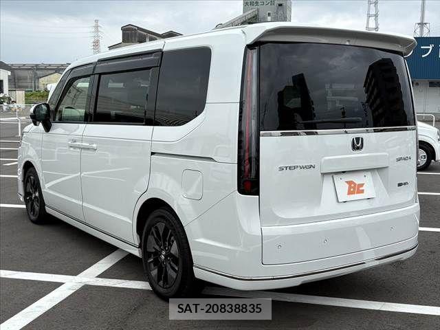 Honda STEP WGN 2023-09 8882330-12