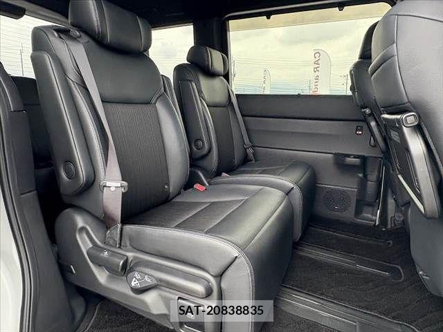 Honda STEP WGN 2023-09 8882330-17
