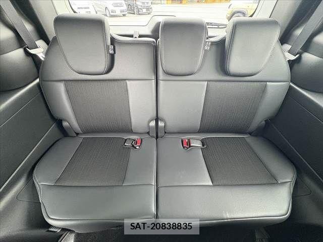 Honda STEP WGN 2023-09 8882330-19