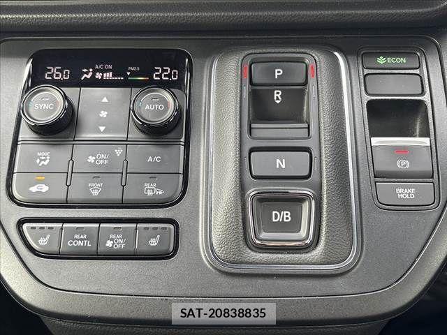 Honda STEP WGN 2023-09 8882330-6
