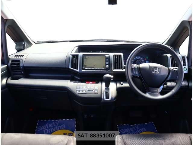 Honda STEP WGN 2010-03 8882354-1