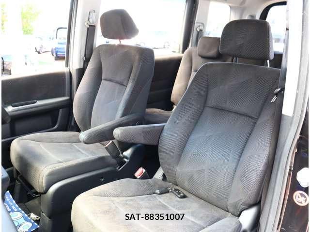 Honda STEP WGN 2010-03 8882354-23