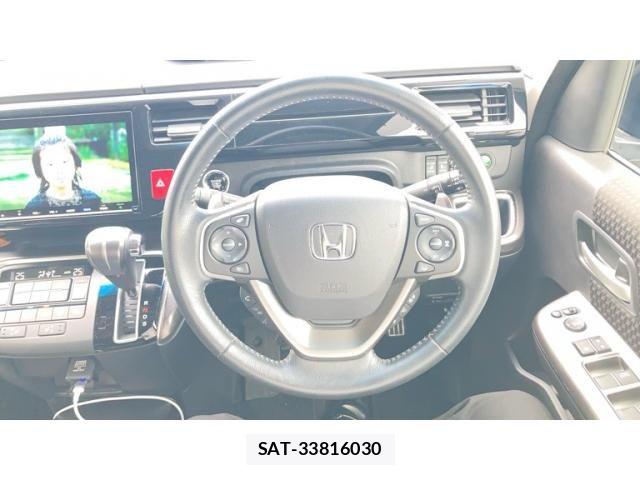 Honda STEP WGN 2022-03 8882327-12