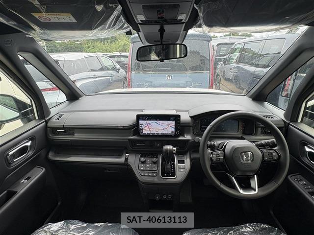 Honda STEP WGN 2026-04 8882329-2