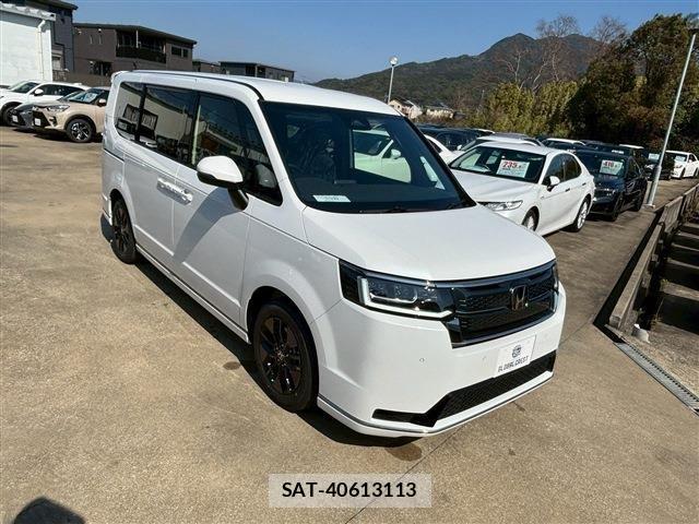 Honda STEP WGN 2026-04 8882329-8