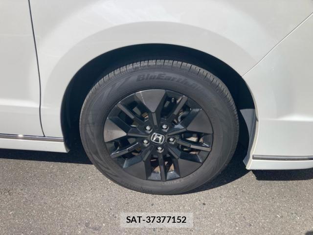 Honda STEP WGN 2023-11 8882331-4