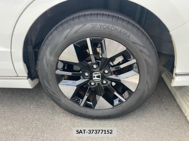 Honda STEP WGN 2023-11 8882331-6