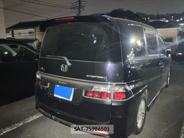 Honda STEP WGN 2008-02 8882359-2