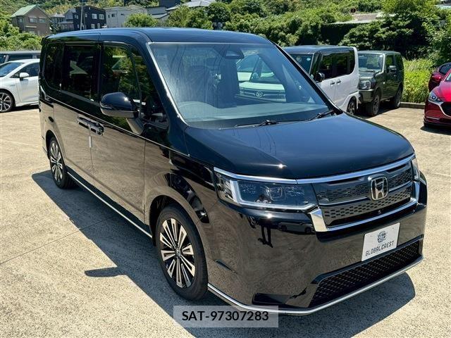 Honda STEP WGN 2026-06 8882328-9