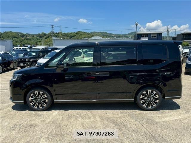 Honda STEP WGN 2026-06 8882328-12