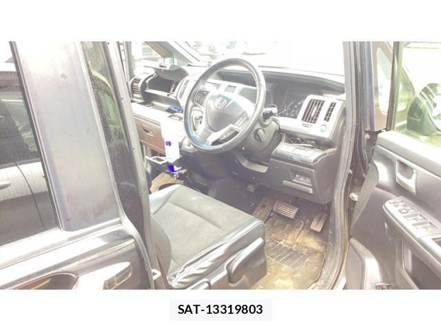 Honda STEP WGN 2014-03 8884404-4