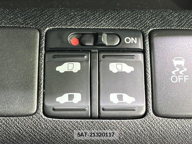 Honda STEP WGN 2012-03 8884399-3