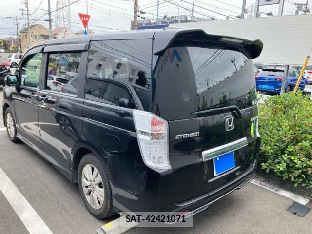 Honda STEP WGN 2010-03 8884398-4