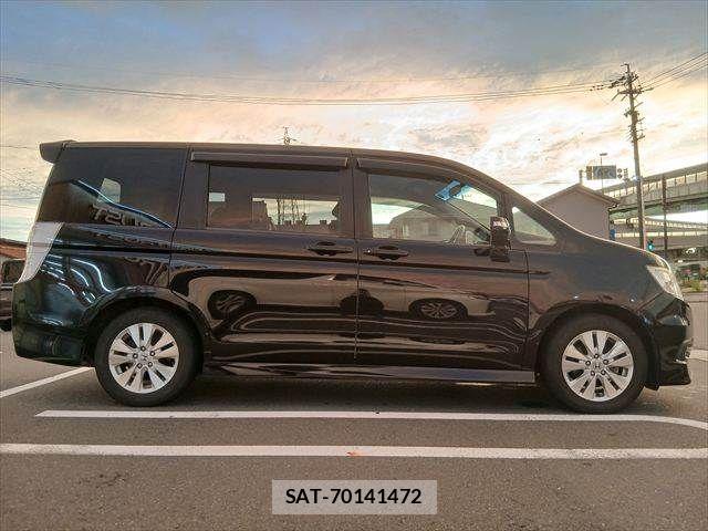 Honda STEP WGN 2010-06 8884400-18