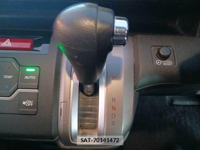 Honda STEP WGN 2010-06 8884400-28