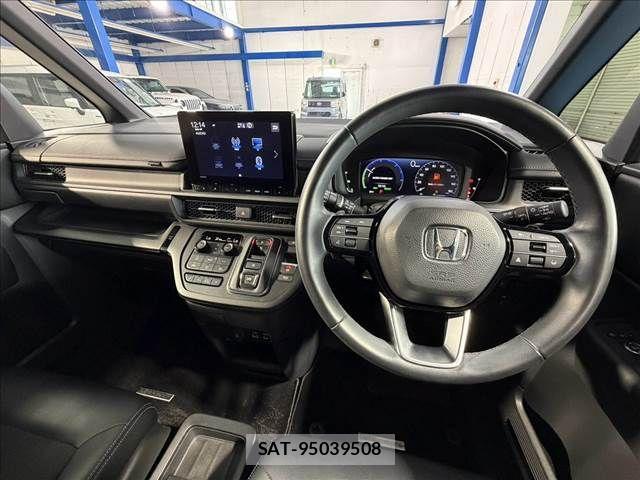 Honda STEP WGN 2024-09 8884393-1
