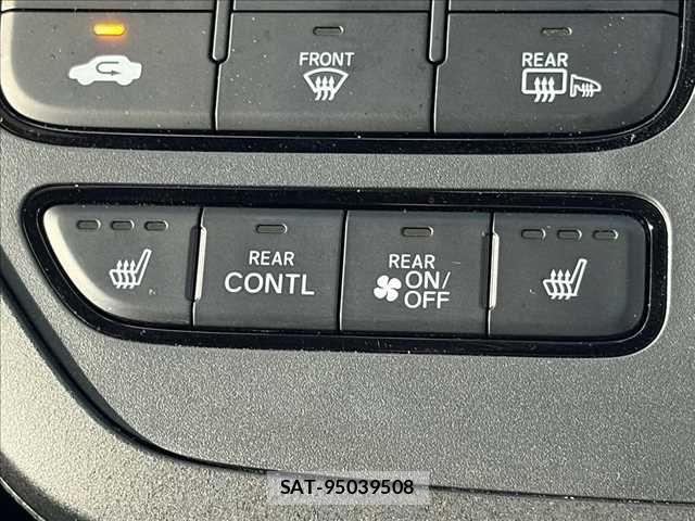 Honda STEP WGN 2024-09 8884393-4