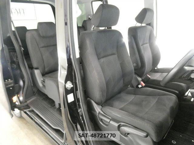 Honda STEP WGN 2011-11 8884397-10