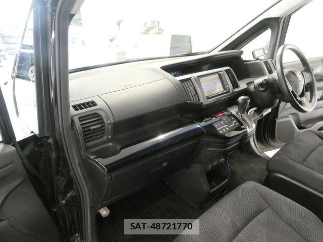 Honda STEP WGN 2011-11 8884397-15