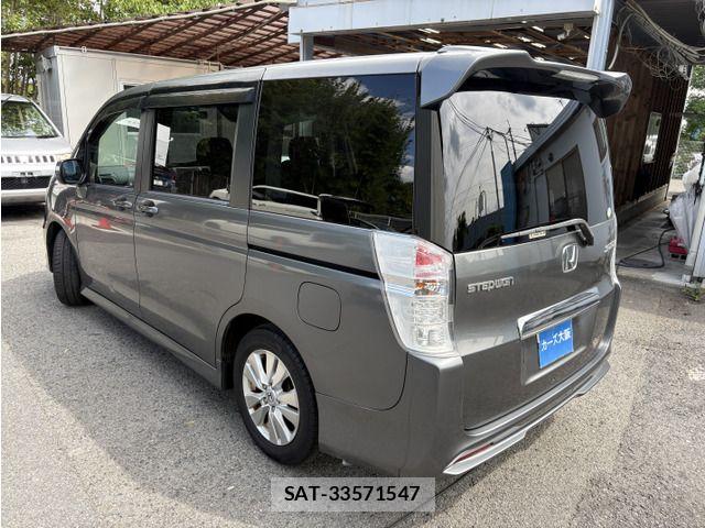 Honda STEP WGN 2009-12 8884403-3