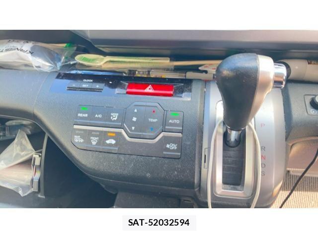 Honda STEP WGN 2012-11 8884402-14
