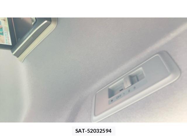 Honda STEP WGN 2012-11 8884402-19