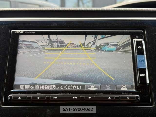 Honda STEP WGN 2017-10 8884396-21