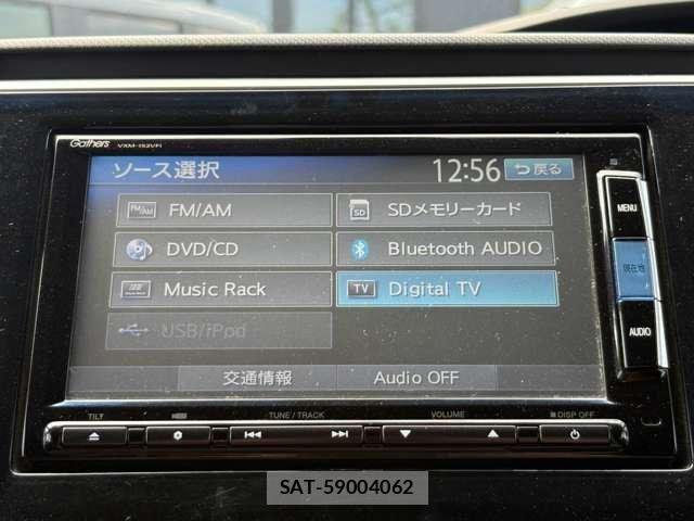 Honda STEP WGN 2017-10 8884396-22