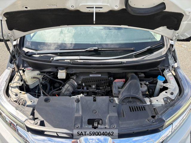 Honda STEP WGN 2017-10 8884396-28