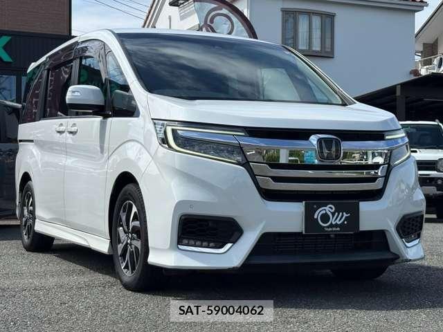Honda STEP WGN 2017-10 8884396-2