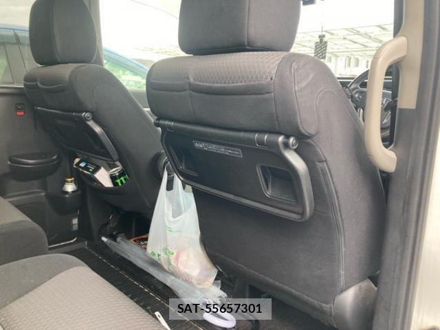 Honda STEP WGN 2015-05 8884395-14