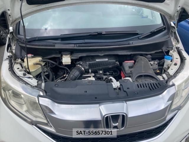 Honda STEP WGN 2015-05 8884395-28
