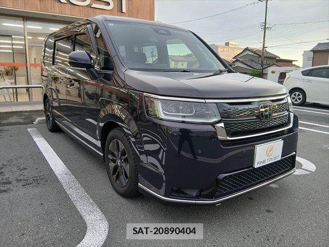Honda STEP WGN 2023-07 8884392-14