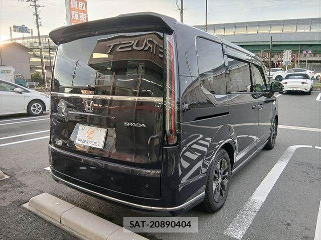 Honda STEP WGN 2023-07 8884392-16