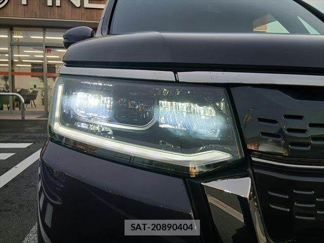 Honda STEP WGN 2023-07 8884392-21