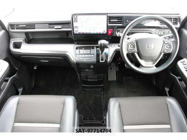 Honda STEP WGN 2021-03 5879681-1