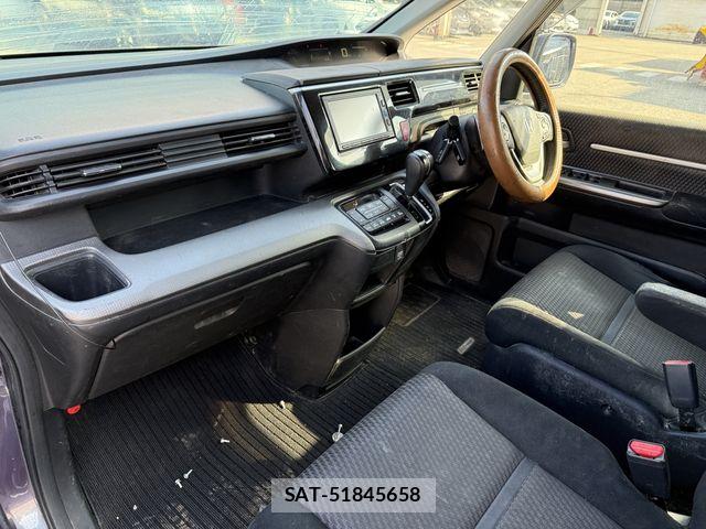 Honda STEP WGN 2017-03 6019819-1