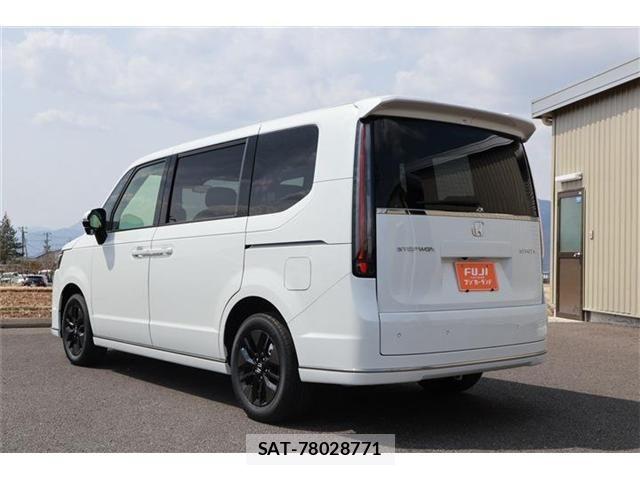 Honda STEP WGN 2026-02 6791632-15